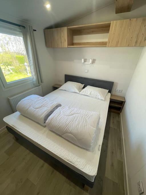 Cozy Chalet At The Beach In Petten, Netherlands Exterior foto